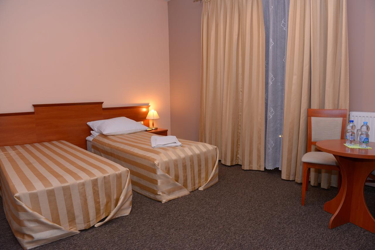 Hotel Pod Debami เตเรซโปล ภายนอก รูปภาพ